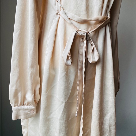 Lock & Key silky satin robe cardigan - Picture 10 of 13
